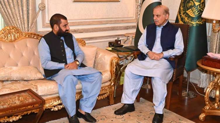 PM Shehbaz, SAPM Dogar exchange views on country's political situation