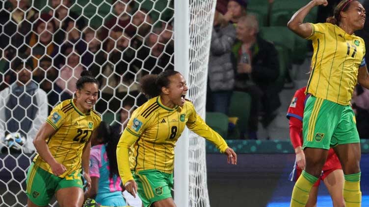 Jamaica claim first World Cup win to close on last 16