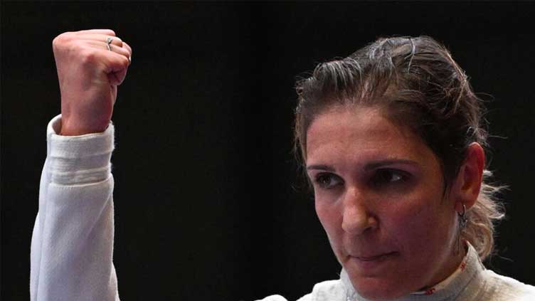 Double medal joy for Italian fencer Errigo after birth of twins