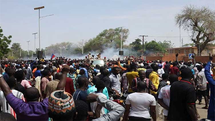 West African leaders threaten sanctions, force against Niger coup leaders