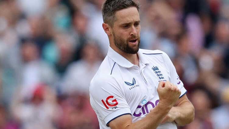 Woakes' double strike revives England's bid to level Ashes