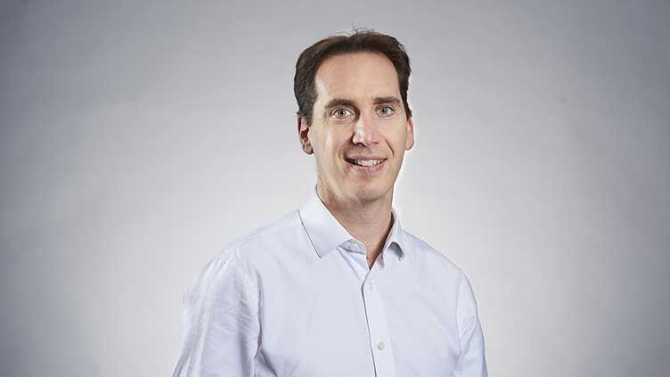 Premier League to clamp down on players harassing referees