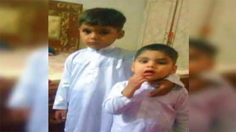 Bodies of two abducted minors found in a box 