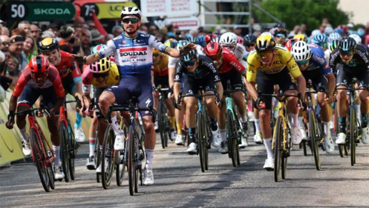 Alaphilippe sprints to Dauphine second stage win