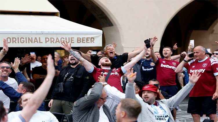 No ticket? No problem for West Ham fans in Prague for Europa Conference final