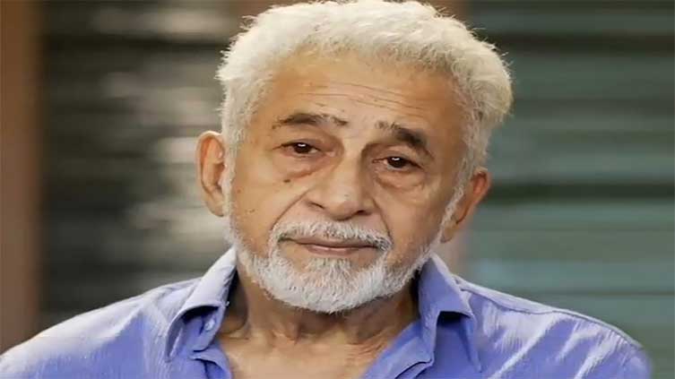 Naseeruddin Shah concedes on Sindhi language stance 