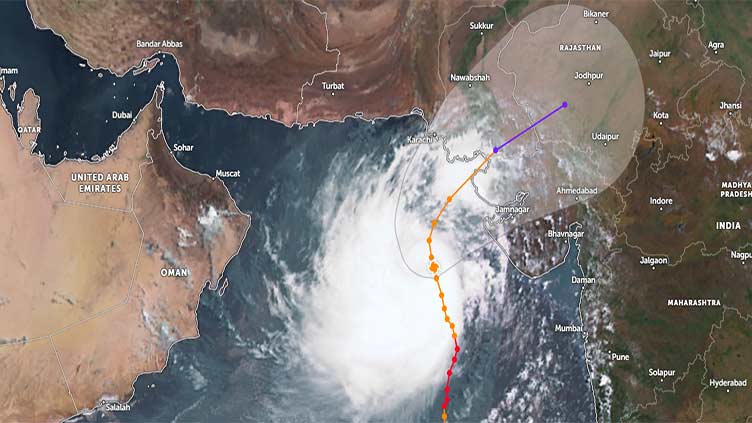 Rising sea level near Karachi keeps officials on their toes