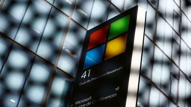 Microsoft notches record high valuation of nearly $2.6 trillion