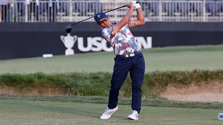 Fowler and Clark dueling midway through U.S. Open third round