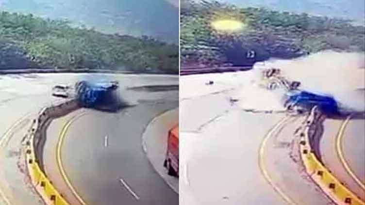 Police register case of fatal bus crash on M-2