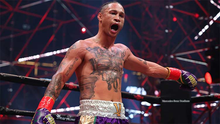 Prograis defeats Zorrilla to keep world light-welterweight title