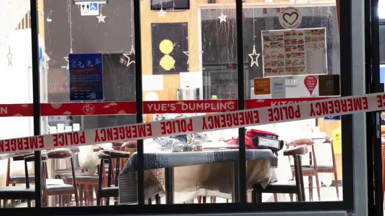 Man with axe attacks Chinese restaurants in New Zealand, injuring four