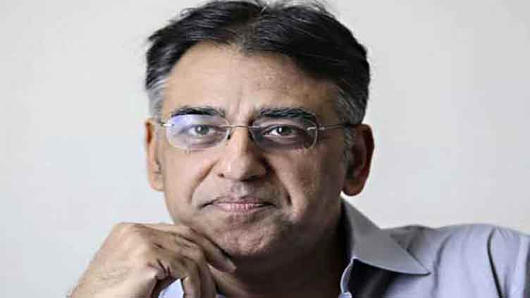 Asad Umar blasts PTI chief for his politics