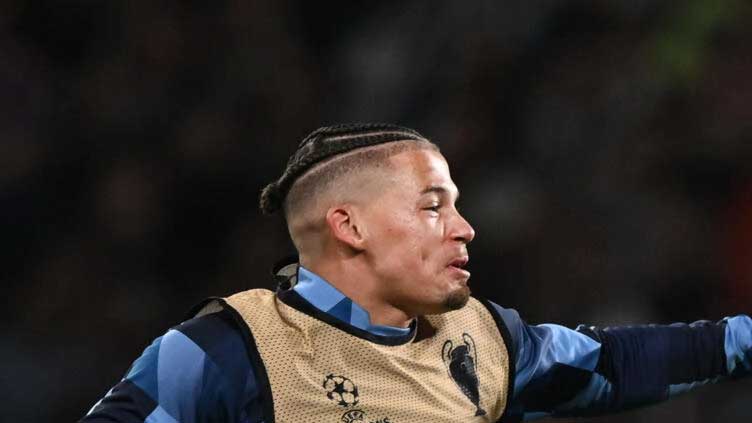 Phillips vows to fight for Man City future