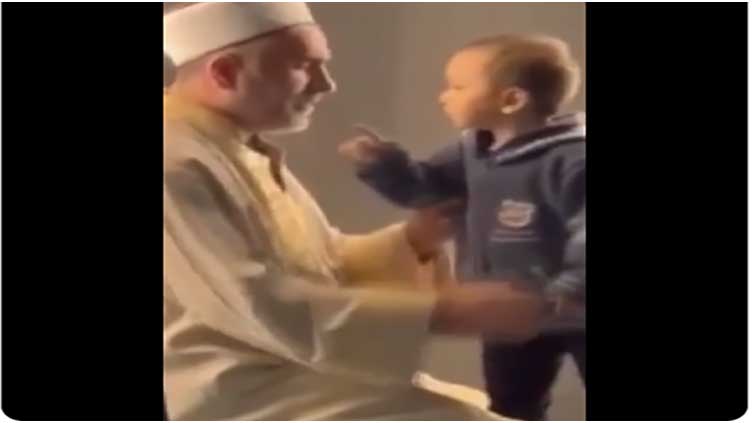 Prayer leader's affectionate behaviour towards toddler goes viral