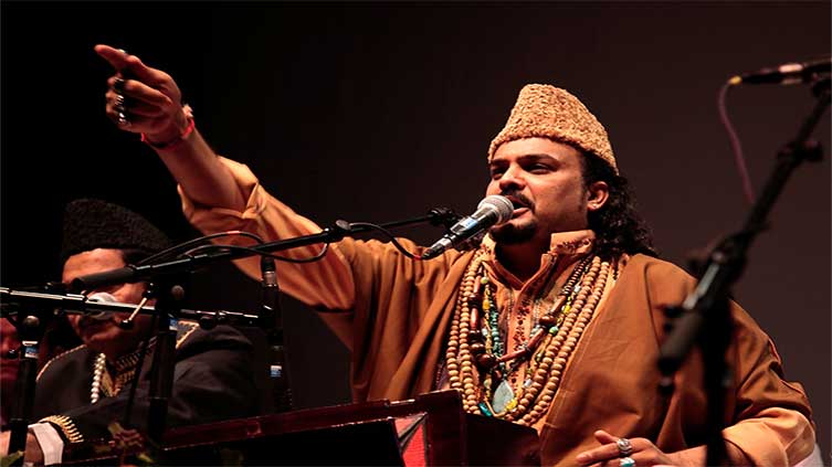 Amjad Sabri's melodious voice continues to rule hearts