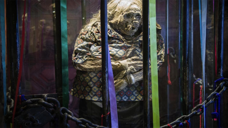 Controversy shrouds Mexico mummies exhibition