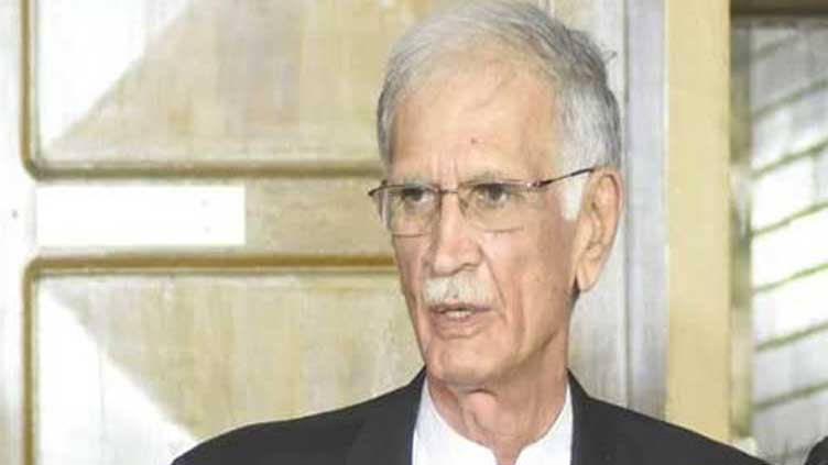 PTI issues show-cause notice to Pervez Khattak for inciting members to quit party 