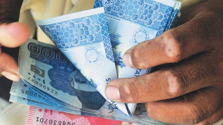 Pakistan economy records rise of Rs45.47 trillion in five years