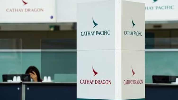 Eleven injured in Hong Kong in Cathay Pacific flight incident