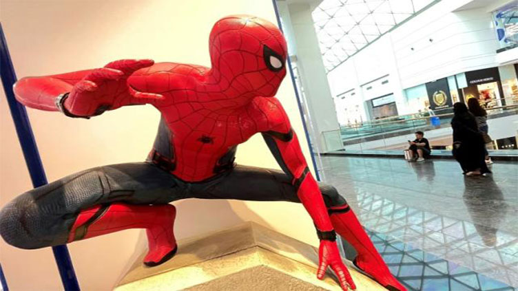 'Spider-Man' swings back to top of the box office