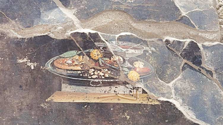 Pompeii fresco shows pizza precursor -- but hold the cheese