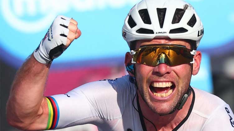 Cavendish 'loving' his racing as he chases Tour de France record