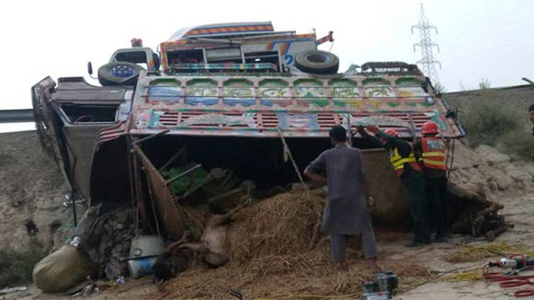 Three killed, four injured in accident on motorway 