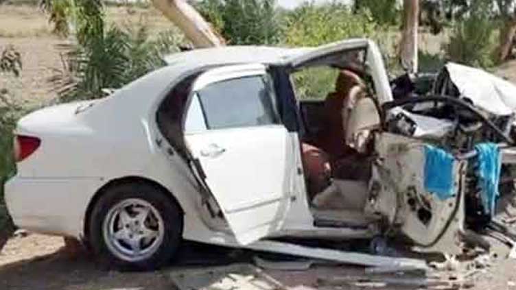 Eight of family killed in Naushahro Feroze bus-car collision
