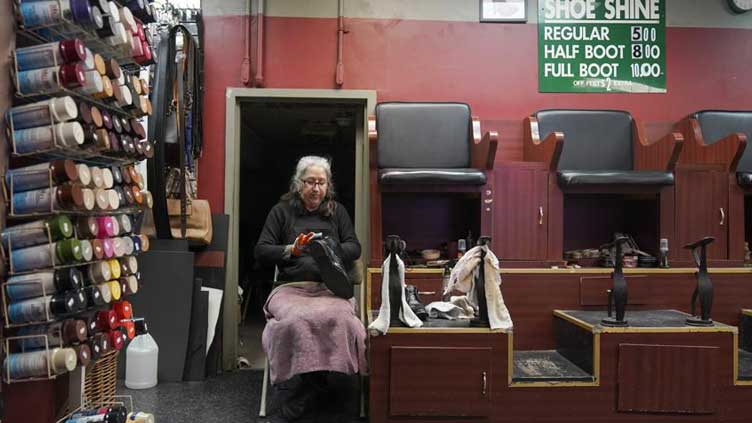  Shoe polish stands lose some shine