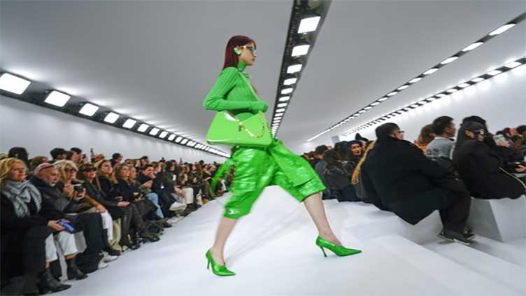 Paris Fashion Week highlights Renaissance art, eco-tanning