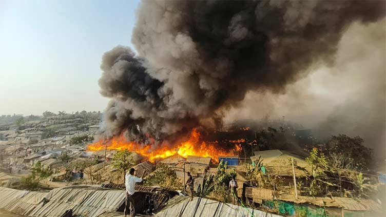 Thousands of Rohingya refugees homeless after Bangladesh camp fire -UN