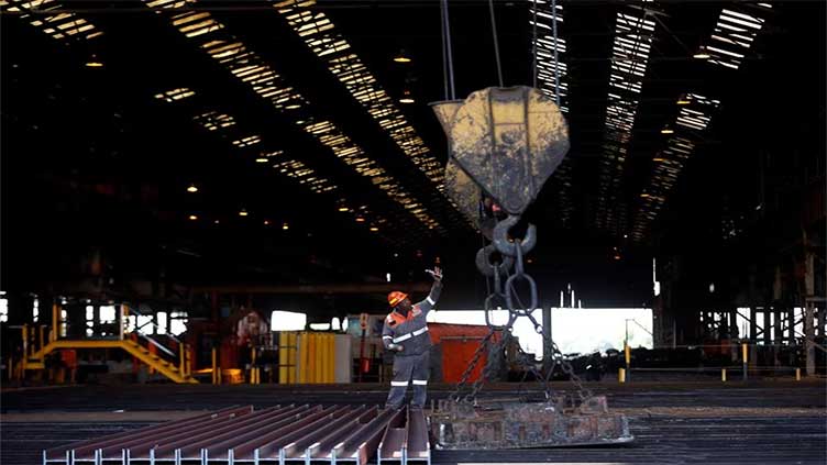 South African economy slumps in Q4 as power crisis escalates