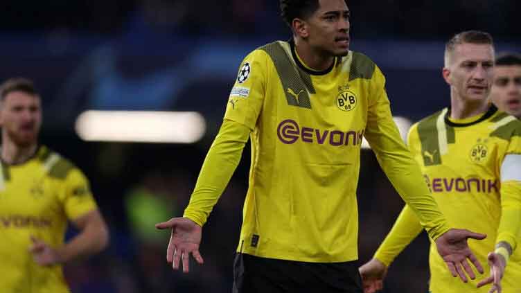 Disappointed Dortmund must regroup to keep title dreams alive