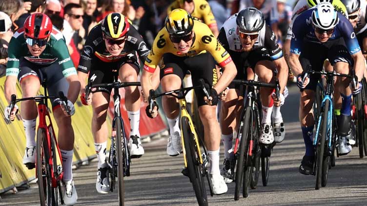 Kooij takes revenge with Paris-Nice sprint win