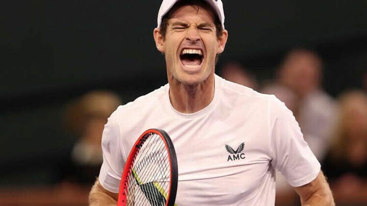 Murray toughs out another win, Raducanu advances at Indian Wells
