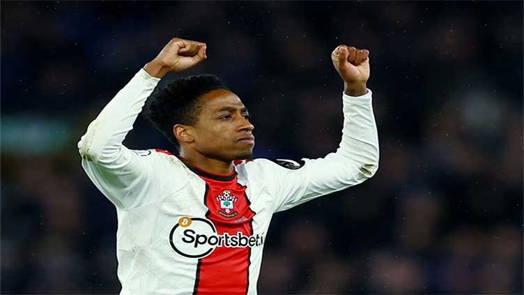 Saints involve police after Walker-Peters racially abused online