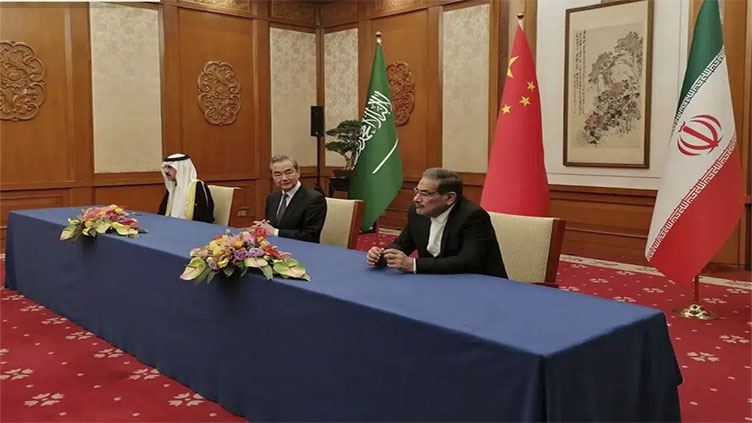 With Saudi deals, US and China battle for influence in Mideast