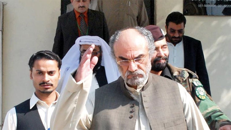 Raisani sees Toshkhana a minor case, opposes Imran's arrest