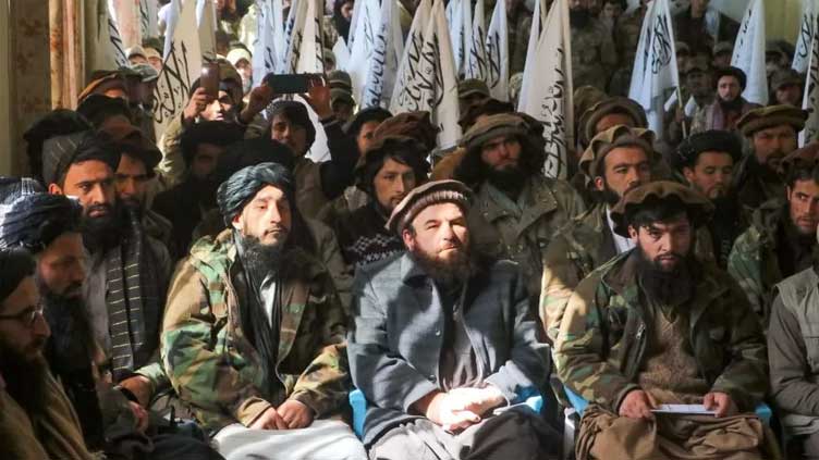 Taliban to remove officers' relatives from government offices