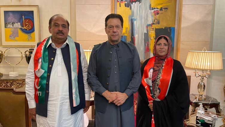 Pakpattan's ex PML-N MNA, Kasur's Nasira Meo join PTI