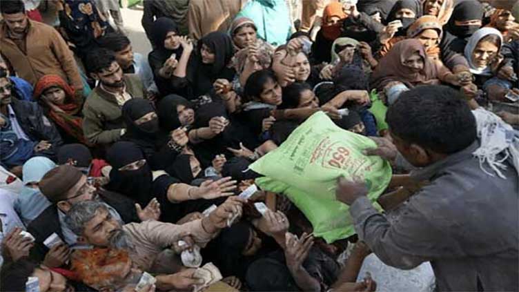 Interim CM Naqvi takes notice of chaos regarding free flour distribution