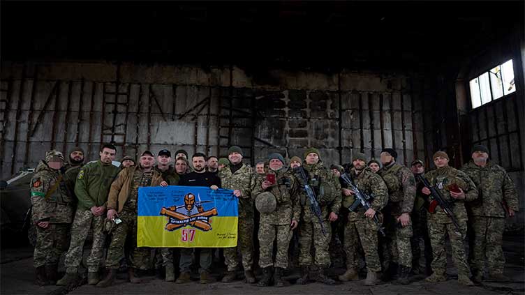 Zelenskiy visits troops near frontline city of Bakhmut