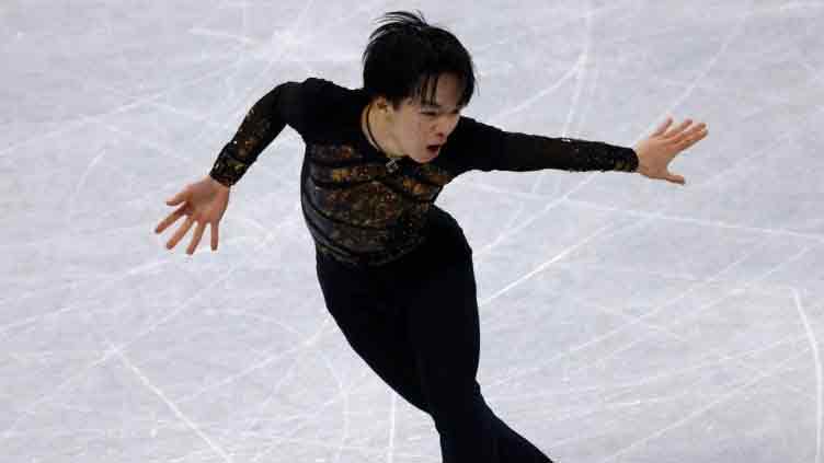 Uno overcomes injury to take lead at skating worlds