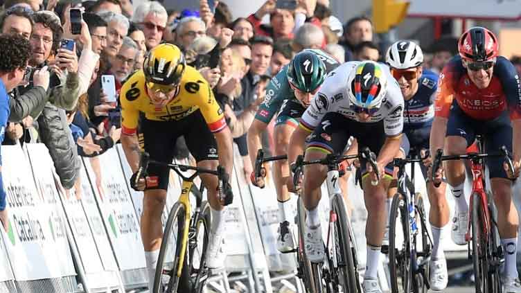 Roglic climbs away from Evenepoel on Catalunya mountain
