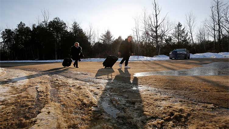 Biden, Trudeau start talks after making deal on asylum seekers