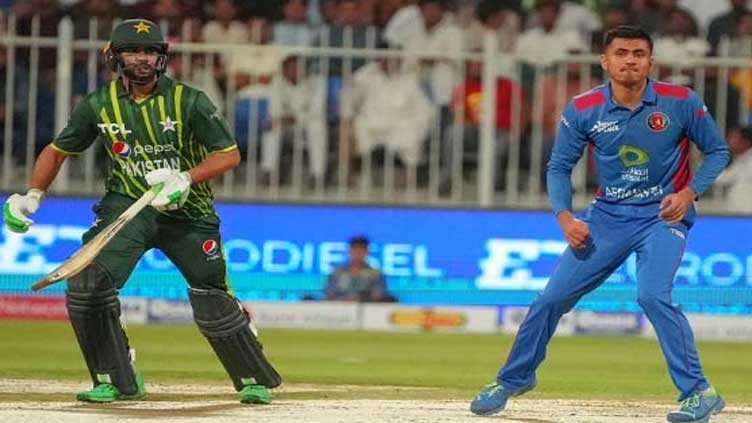 Imad's unbeatable 64 runs push Pakistan to 130-runs total against Afghanistan