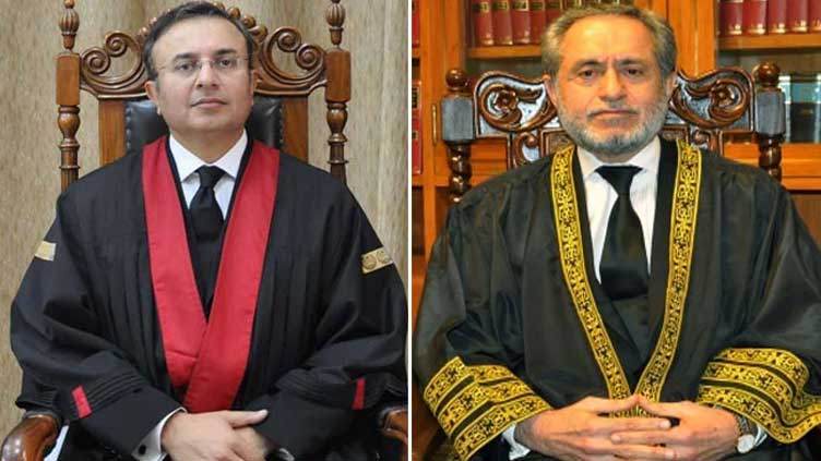 Justices Mansoor, Mandokhail stand up for full court empowerment