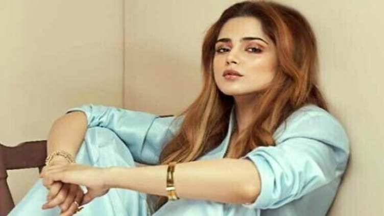 Aima Baig faces backlash for sharing photos during Ramazan