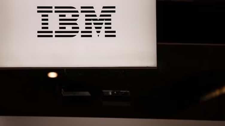 IBM to pause hiring in plan to replace 7,800 jobs with AI 